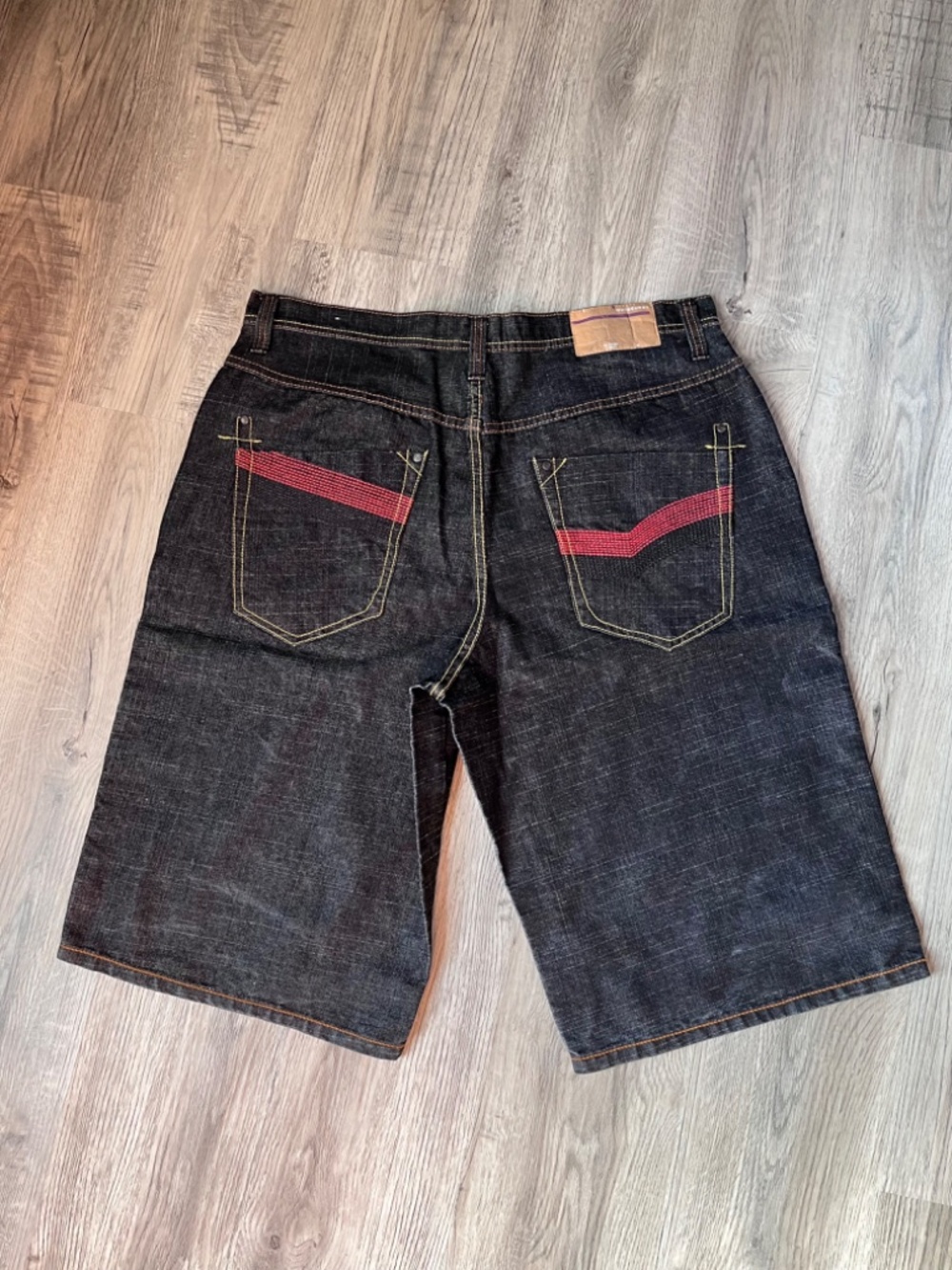 Y2K Vintage Rocawear Baggy Hip Hop Skater Streetwear Denim Shorts Men’s Size 38
